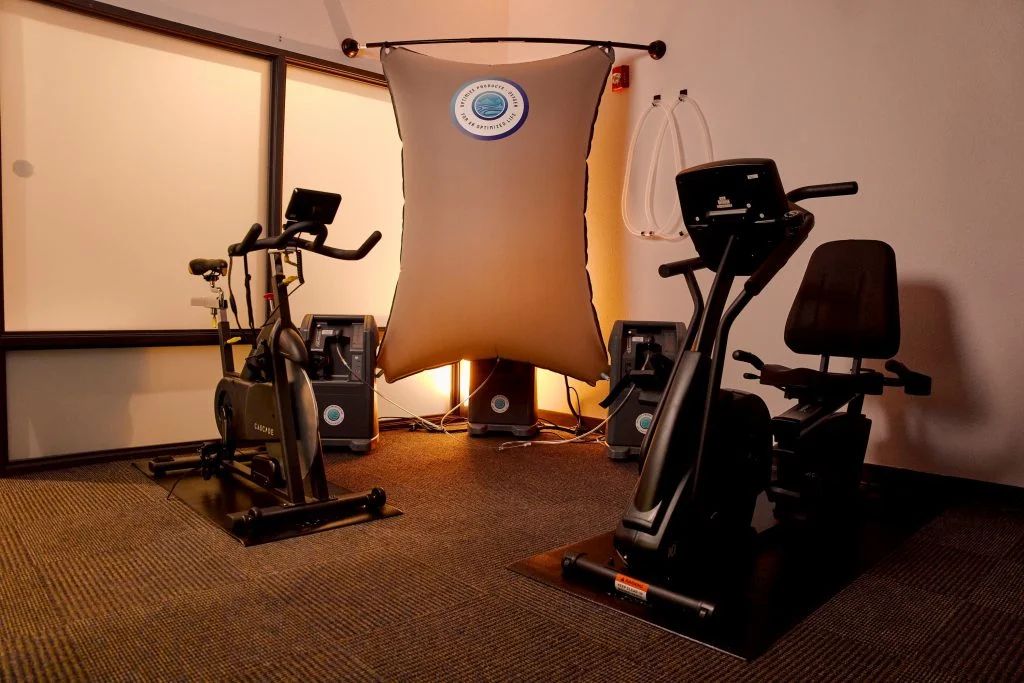 Oxygen therapy equipment providing medical oxygen support to a patient